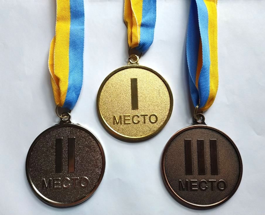 medalstopside2.jpg